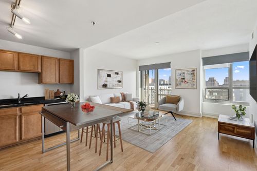apt-1804-929 Portland Ave, Minneapolis, MN, 55404-1268 | Card Image