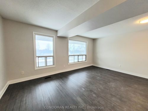 4-477 Dean Ave, Oshawa, ON, L1H3E4 | Card Image