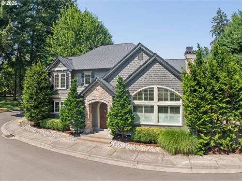 18086 Jenifers Way, Lake Oswego, OR, 97035-7064 | Card Image