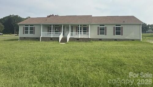311 W Timberland Dr, Grover, NC, 28073-8545 | Card Image