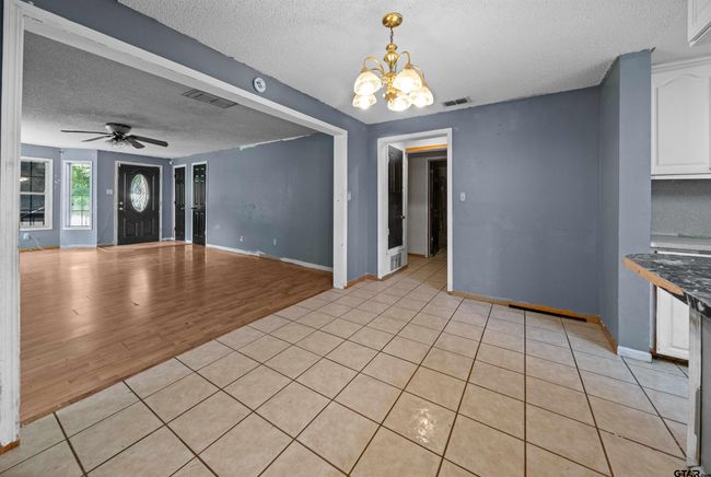 709 E Magnolia St, House other with 3 bedrooms, 2 bathrooms and null parking in Troup TX | Image 17