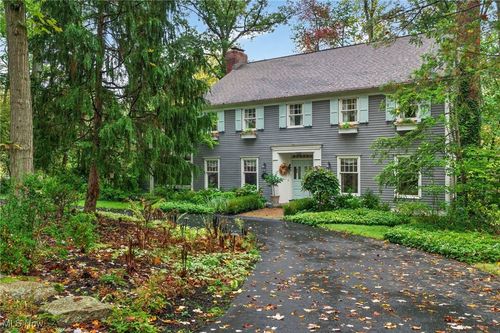 95 Willow Wood Ln, Moreland Hills, OH, 44022-1149 | Card Image