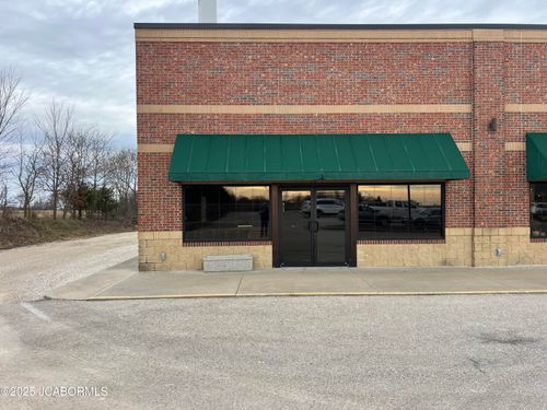 14110 Redfield Dr, Eugene, MO, 65032-2179 | Card Image