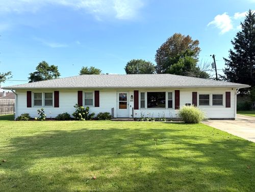 145 Southgate St, Lincoln, IL, 62656-1383 | Card Image