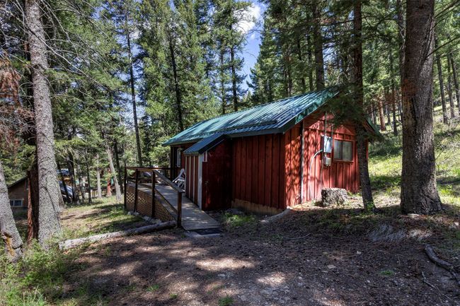 283 Lost Trail Hot Springs Rd, House other with 24 bedrooms, 24 bathrooms and null parking in Sula MT | Image 37