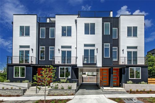 4302 S Holden St, Seattle, WA, 98118-4118 | Card Image