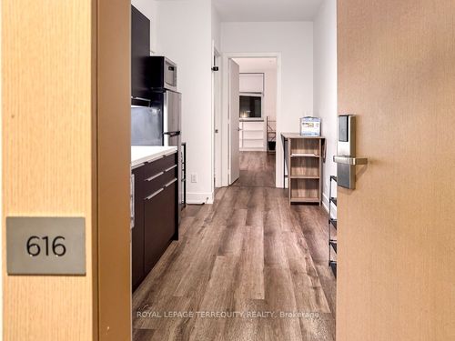 616-7 Grenville St, Toronto, ON, M4Y0E9 | Card Image