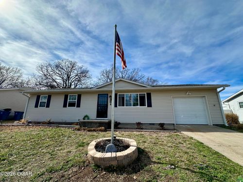 120 Concord St, Carl Junction, MO, 64834-9443 | Card Image