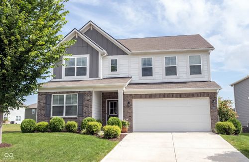 4860 W Safford Dr, New Palestine, IN, 46163-8027 | Card Image