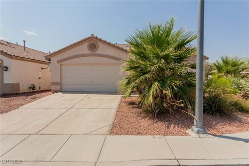 529 Sun Mountain Ave, North Las Vegas, NV, 89031-1383 | Card Image