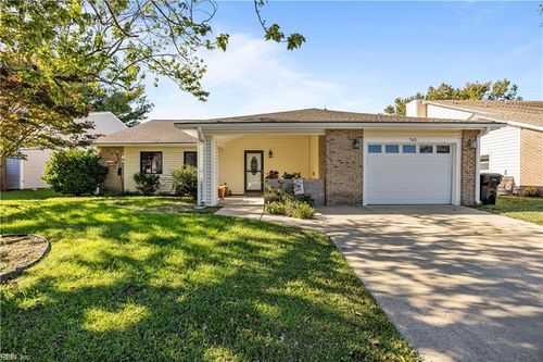 765 Pine Lake Dr, Virginia Beach, VA, 23462-4773 | Card Image