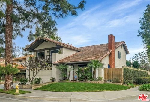 16424 Bubbling View Cir, Cerritos, CA, 90703-1905 | Card Image