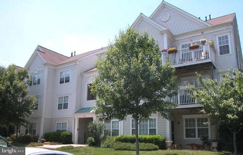 unit-101-12501 Hayes Ct, FAIRFAX, VA, 22033-6002 | Card Image