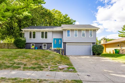 1538 Nw 106th St, Clive, IA, 50325-6605 | Card Image