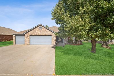 13071 E 132nd Street, House other with 3 bedrooms, 2 bathrooms and null parking in Collinsville OK | Image 2