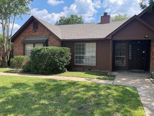 3302 Purslane Dr, Katy, TX, 77449-3940 | Card Image