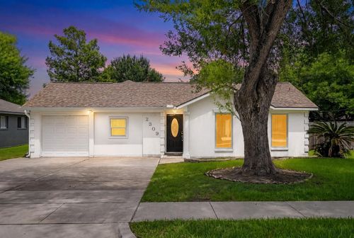 2309 Halbert Dr, Pearland, TX, 77581-3829 | Card Image