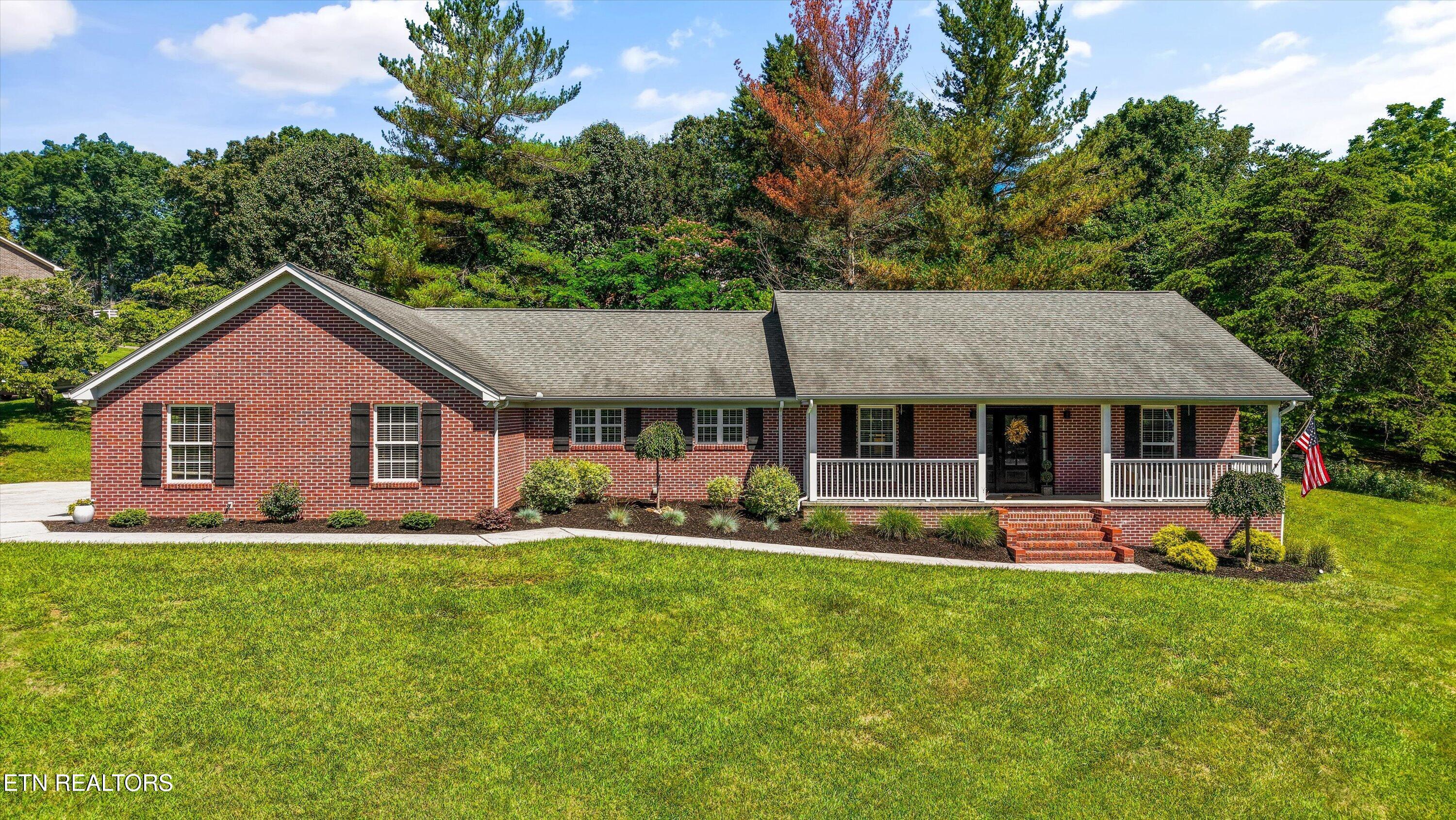 1806 Paul Dr, For Sale in Jefferson City - eXp Realty