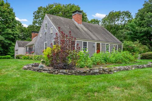 18 Manor Dr, Sandwich, MA, 02537 | Card Image
