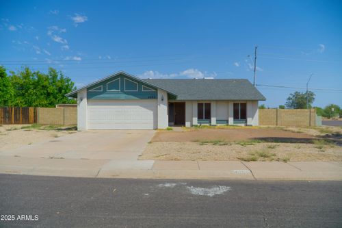 4060 E Karen Dr, Phoenix, AZ, 85032-4730 | Card Image