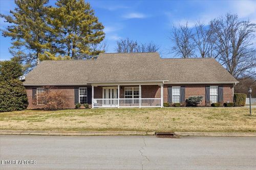 343 Royal Oaks Dr, Maryville, TN, 37801-9633 | Card Image