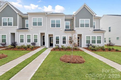 17-4742 Lakeview Rd, Charlotte, NC, 28216-2022 | Card Image