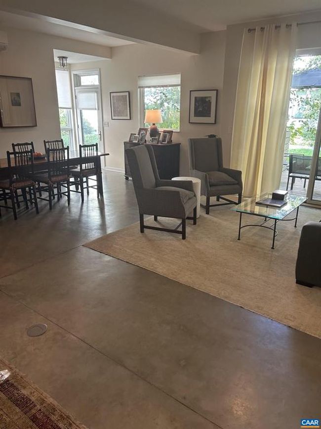 1130 E High St, Condo with 2 bedrooms, 2 bathrooms and null parking in CHARLOTTESVILLE VA | Image 11