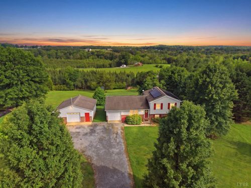 108 Piccadilly Court, Goode, VA, 24556 | Card Image