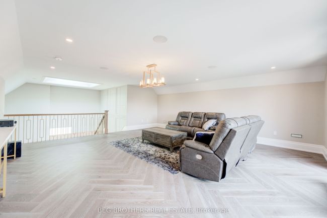 415 Sheppard Ave, House other with 7 bedrooms, 6 bathrooms and 6 parking in Pickering ON | Image 36