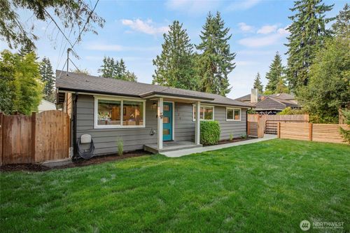 3029 Ne 133rd St, Seattle, WA, 98125-4420 | Card Image
