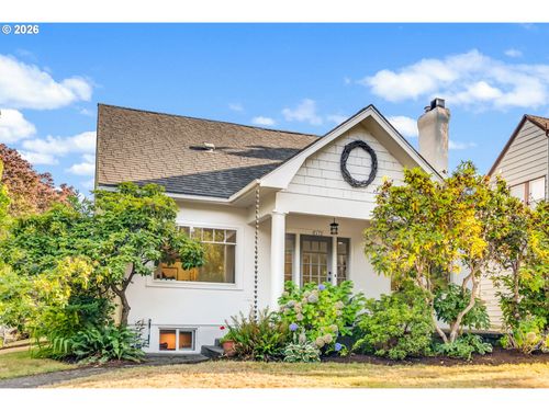 2632 Ne Klickitat St, Portland, OR, 97212 | Card Image