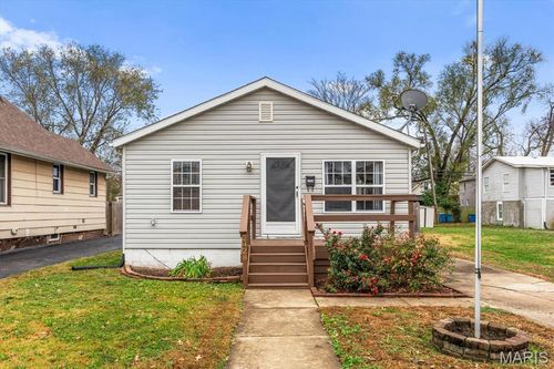 2428 Iowa St, Granite City, IL, 62040-5404 | Card Image