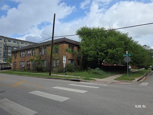 8-1658 W Main St, Houston, TX, 77006-4739 | Card Image
