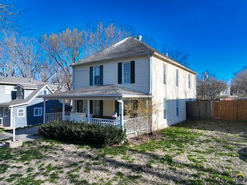 809 W Durink St, Saint Marys, KS, 66536-1425 | Card Image