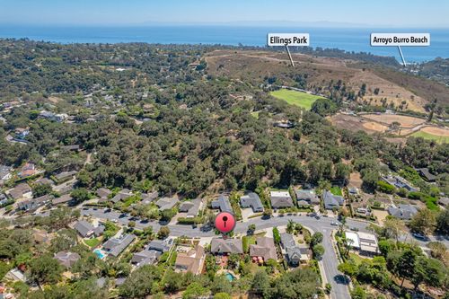 1428 Manitou Rd, Santa Barbara, CA, 93105-4600 | Card Image