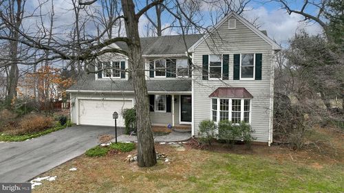 4 Duke St, NEW FREEDOM, PA, 17349-9697 | Card Image