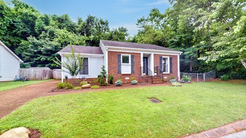 5501 Village Way, Nashville, TN, 37211-6244 | Card Image