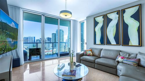 apt-2911-185 Sw 7th St, Miami, FL, 33130-2980 | Card Image