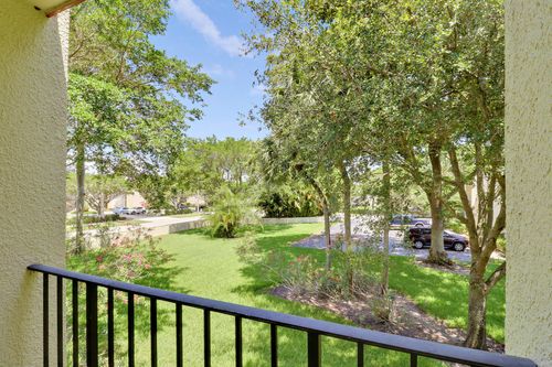 apt-201-1700 Presidential Way, West Palm Beach, FL, 33401-1838 | Card Image