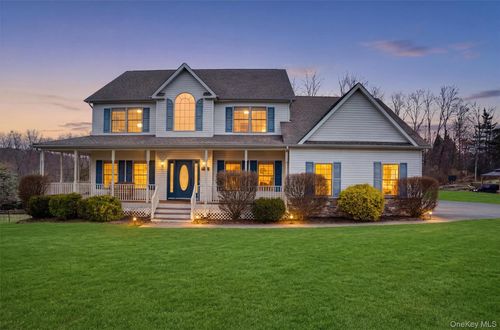 3 Maidstone Ln, Monroe, NY, 10950-3052 | Card Image