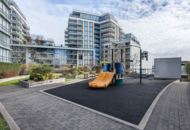 201 - 3111 Corvette Way, Condo with 2 bedrooms, 2 bathrooms and 1 parking in Richmond BC | Image 2