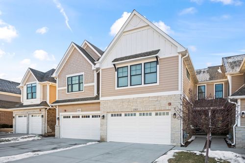 1585 Dakota Ct, Elk Grove Village, IL, 60007-1226 | Card Image