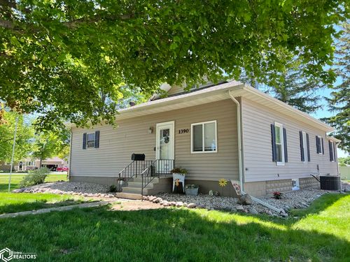 1390 State St, Garner, IA, 50438-1940 | Card Image