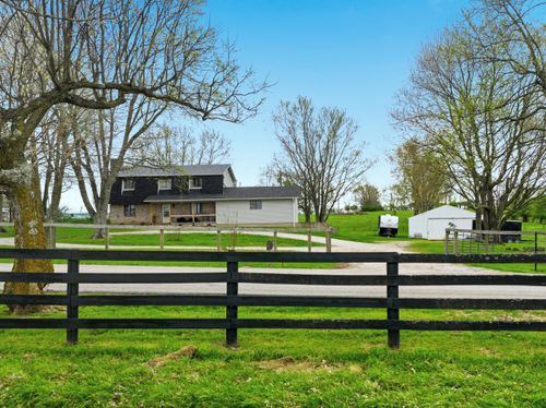 582 Hutchison Rd, Paris, KY, 40361-9016 | Card Image