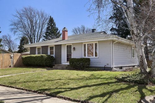 5433 68th Street, Kenosha, WI, 53142 | Card Image