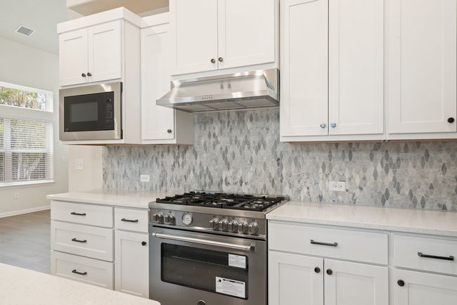 2008 Kit Cir, House other with 4 bedrooms, 3 bathrooms and 2 parking in Austin TX | Image 9