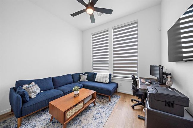 Home Office / Den | Image 8