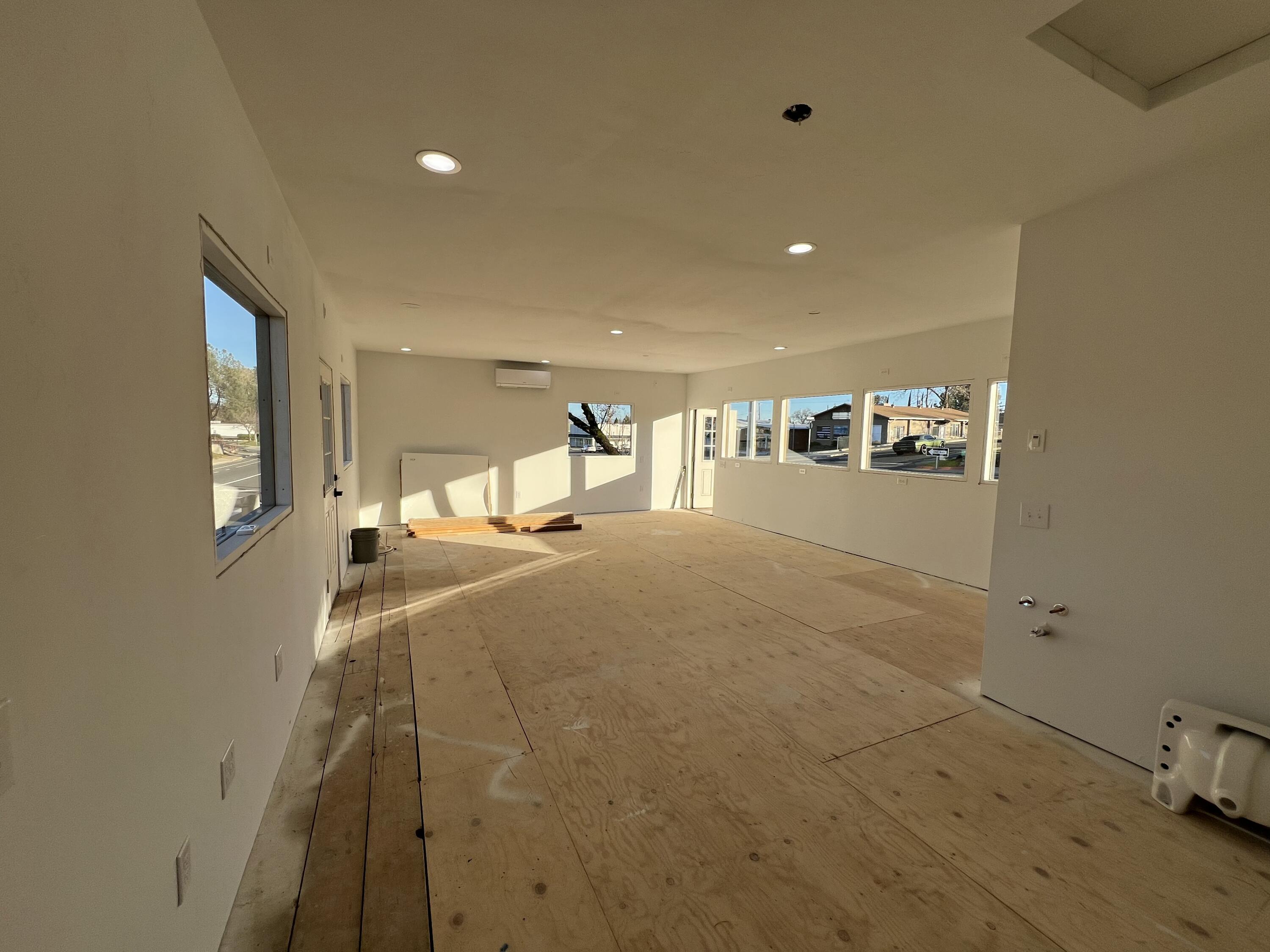 Commercial Sale in Shasta Lake 3