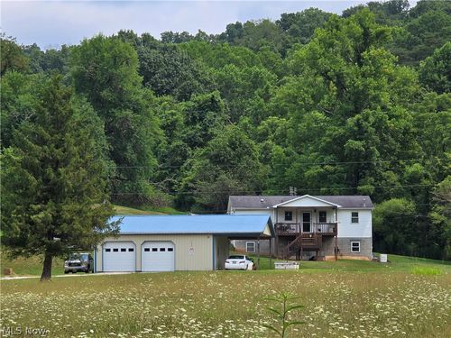 1229 Woodyard Creek Rd, Washington, WV, 26181-7013 | Card Image