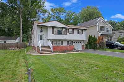 635 Spruce Road, House other with 3 bedrooms, 2 bathrooms and null parking in North Brunswick NJ | Image 2